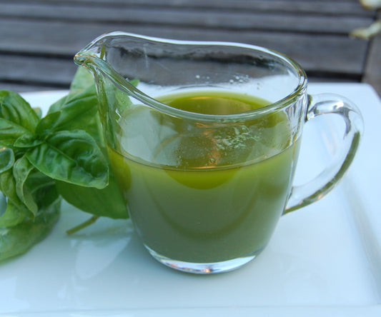The Amazing Health Benefits of Basil Oil