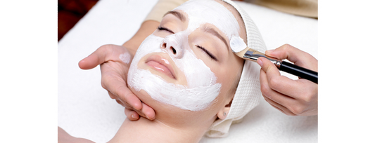 Home remedies and natural products for a glowing face