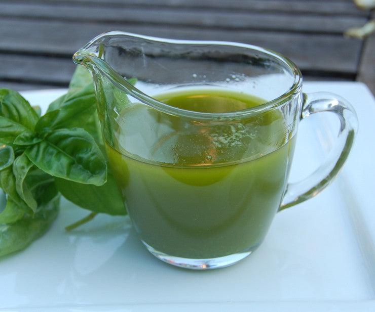 The Amazing Health Benefits of Basil Oil