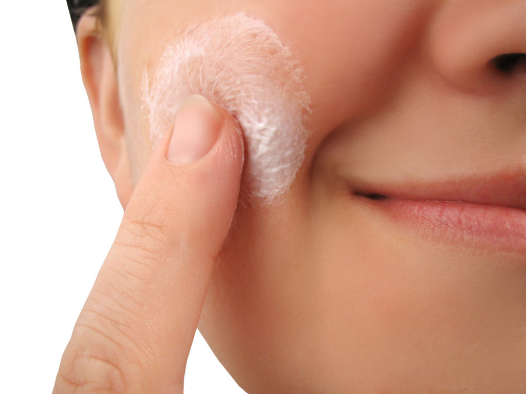How to Get Rid of Pimples Using Organic Products?