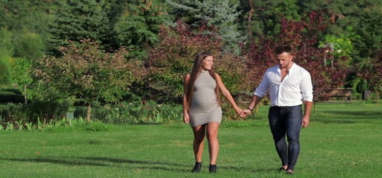 Helping Your Spouse through the Stages of Pregnancy