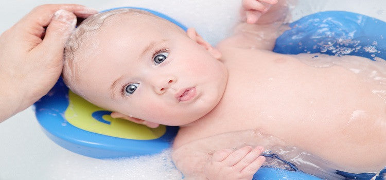 Tear Free Shampoos While Bathing Your Infant