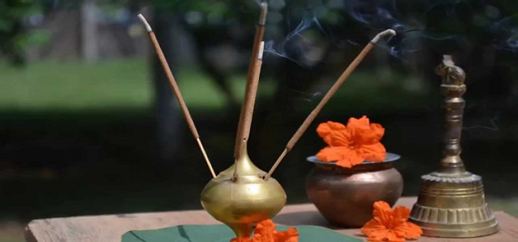 Buy these incense sticks and freshen your homes