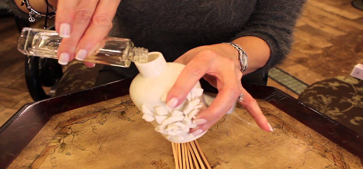 Scented Oil Burners Keep Your House Refreshed