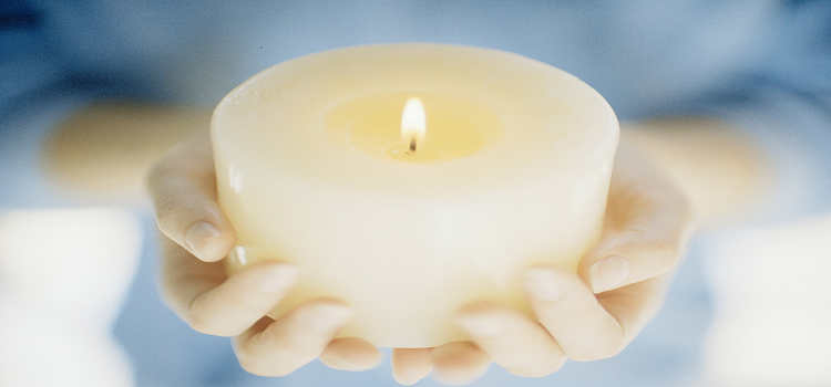 Scented Candles Or Oil Diffusers, Which Is Best For You