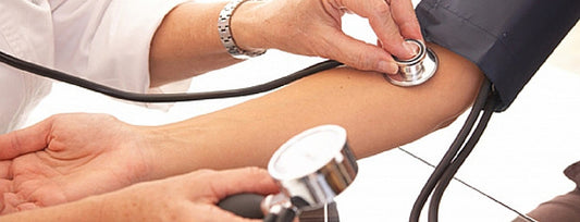 Live a healthy life while maintaining the cholesterol level with natural and organic ways