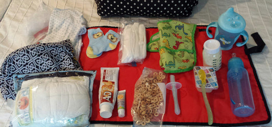 10 Essential Things Which You Need In Your Diaper Bag!