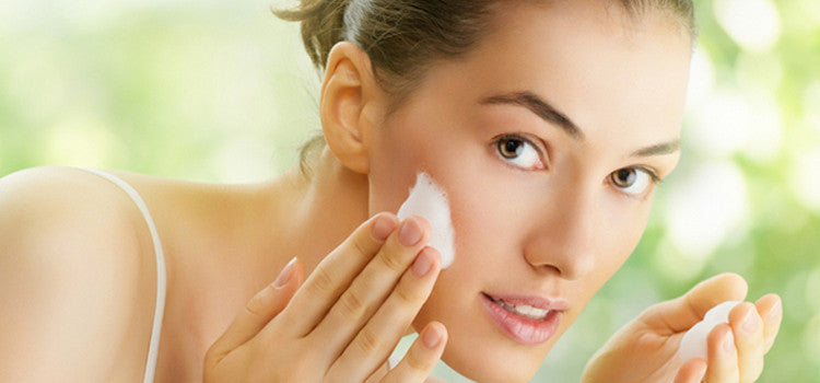 4 Natural Techniques To Combat Oily Skin