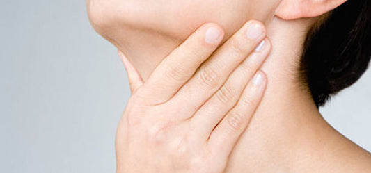 5 Natural Cures To Soothe A Sore Throat