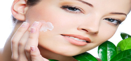 Benefits of Using Natural Products for Improving Skin Quality