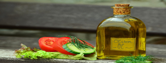 5 carrier oils with multiple interesting usages other than in massage