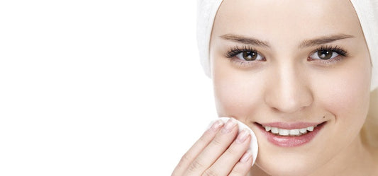 Don't  Let  Acne Be Stained On Your Beauty