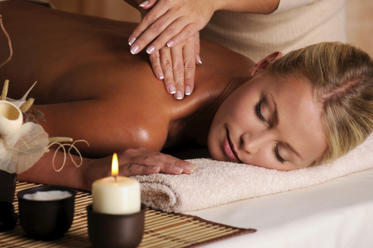 Types of Massage Oils and their Benefits